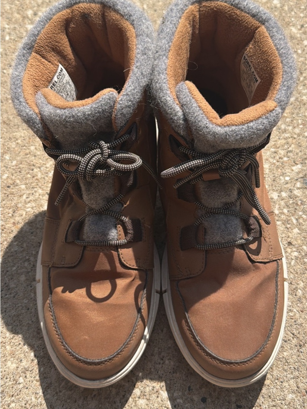 Sorel Out and About boots